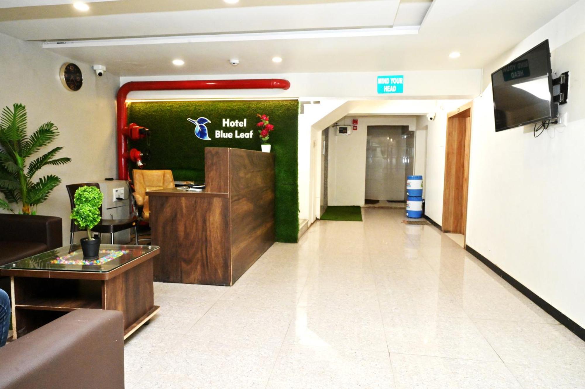 ראג'קוט Hotel Blue Leaf מראה חיצוני תמונה